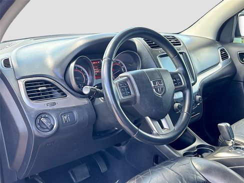 Used 2017 Dodge Journey Crossroad FWD image 9