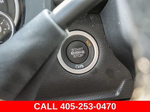 Used 2025 RAM 2500 Big Horn AWD/4WD image 34