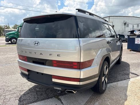 Used 2024 Hyundai Santa Fe Limited FWD image 3