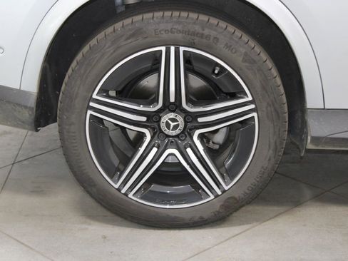 Used 2024 Mercedes-Benz GLC 300 4MATIC image 12