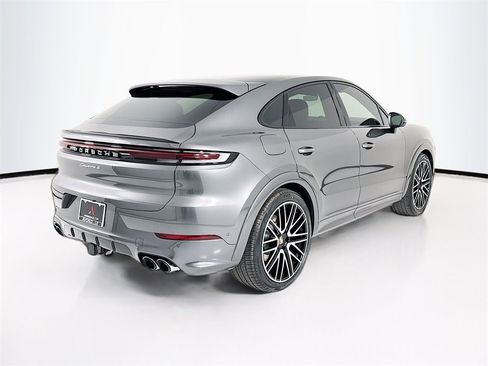 New 2026 Porsche Cayenne S image 9