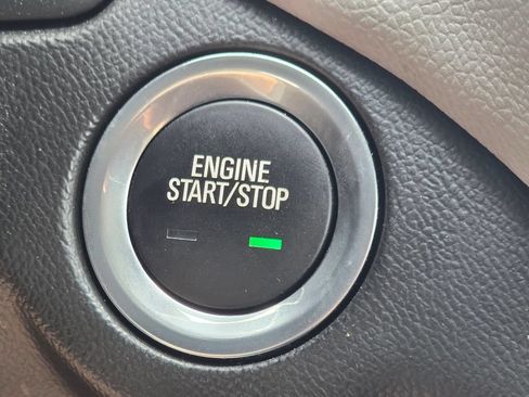 Used 2022 Chevrolet Equinox LT FWD image 27