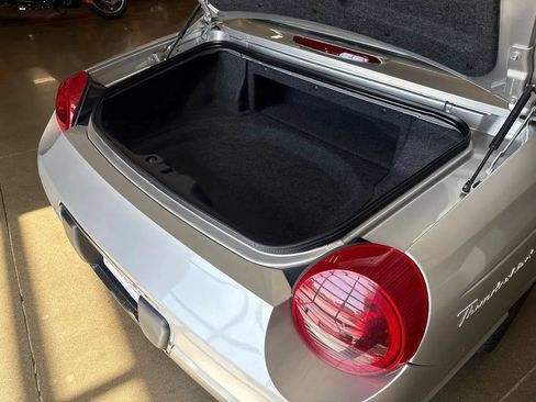 Used 2004 Ford Thunderbird RWD image 88