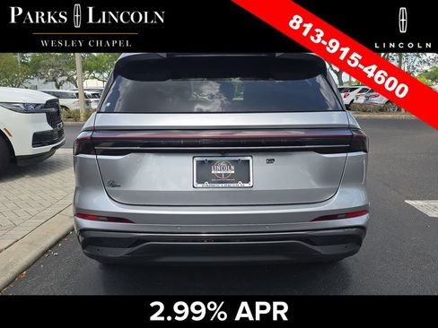 Certified 2025 Lincoln Nautilus Premier w/ Jet Appearance Package AWD/4WD image 5