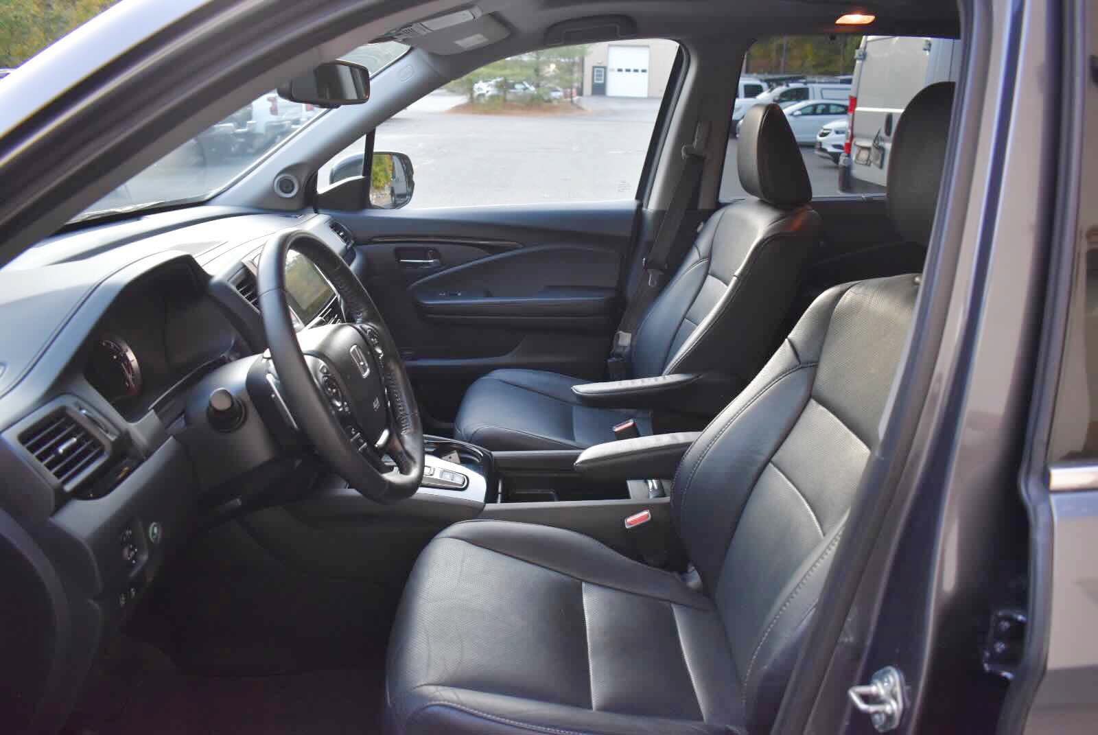 Used 2017 Honda Pilot Elite image 4