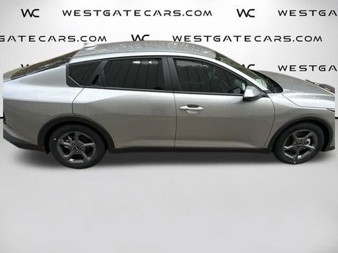 New 2025 Kia K4 LXS image 10