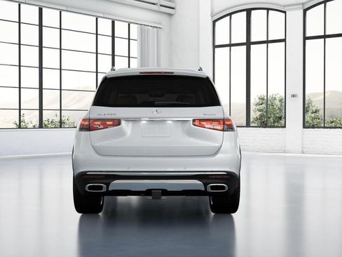 New 2026 Mercedes-Benz GLS 450 4MATIC image 25