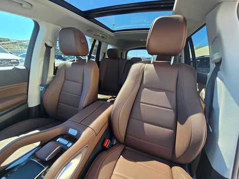 Used 2026 Mercedes-Benz GLS 450 4MATIC image 25