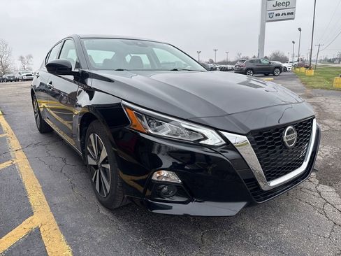 Used 2019 Nissan Altima 2.5 SV image 6