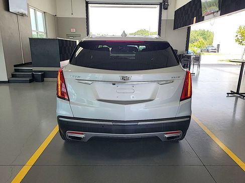 Used 2020 Cadillac XT5 Premium Luxury FWD image 4