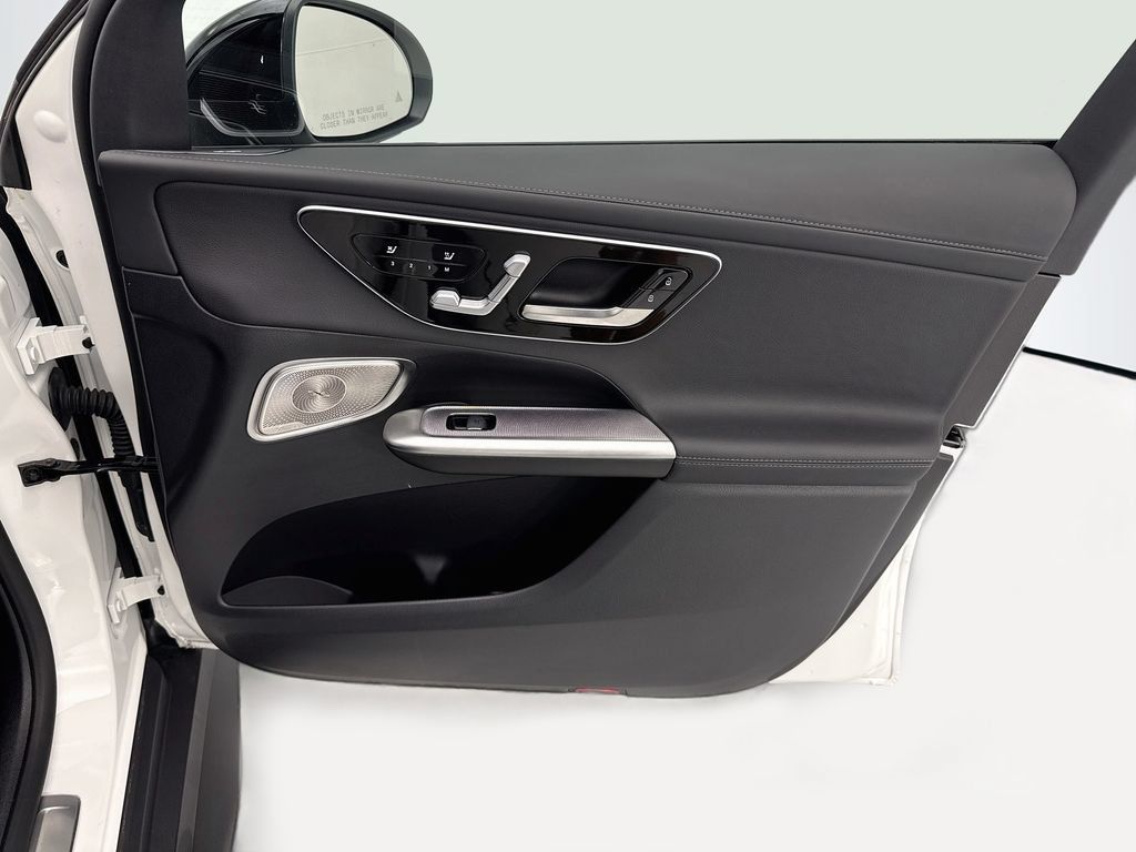 Certified 2026 Mercedes-Benz GLC 300 4MATIC image 24
