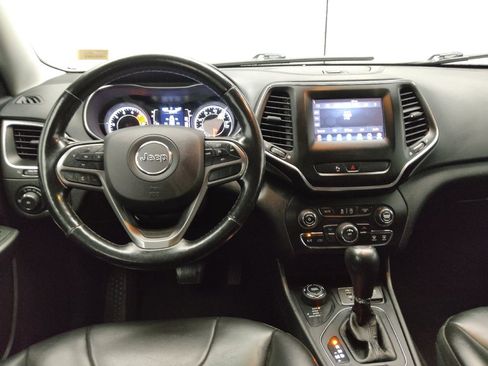 Used 2020 Jeep Cherokee Latitude Plus w/ Cold Weather Group AWD/4WD image 22