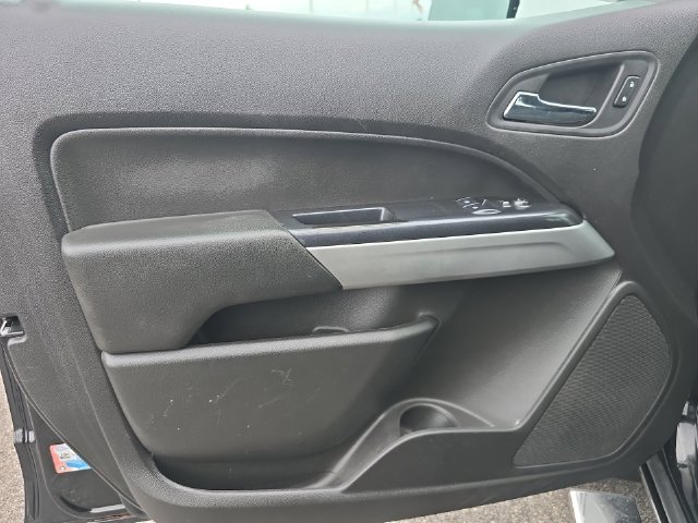 Used 2016 Chevrolet Colorado LT w/ LT Convenience Package AWD/4WD image 21