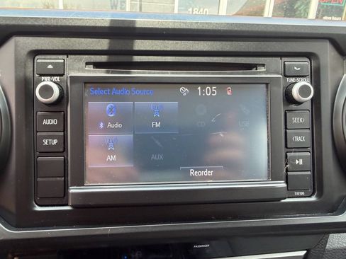 Used 2016 Toyota Tacoma SR RWD image 32