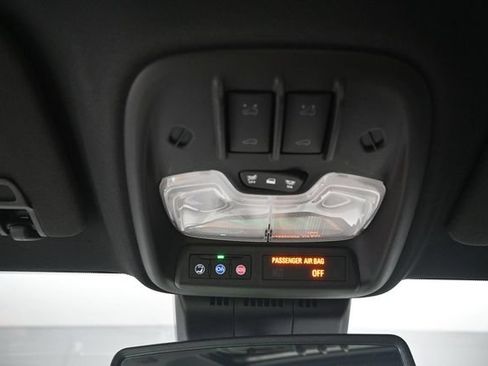 Used 2025 GMC Canyon AT4 w/ Nightfall Edition AWD/4WD image 35
