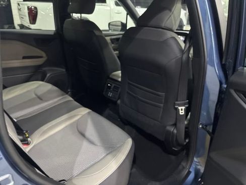 Used 2025 Subaru Forester Premium w/ Convenience Package #1 AWD/4WD image 33
