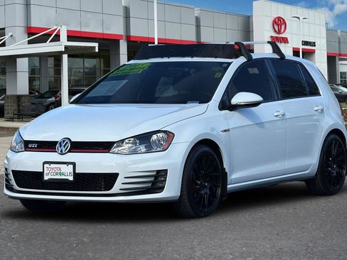 Used 2015 Volkswagen GTI S image 8