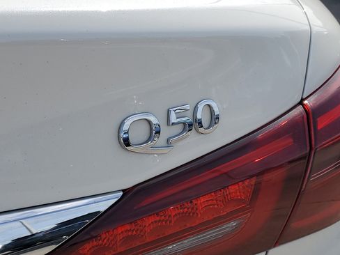 Used 2022 INFINITI Q50 Sensory image 6