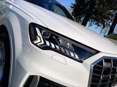 Used 2023 Audi Q7 Premium Plus image 30