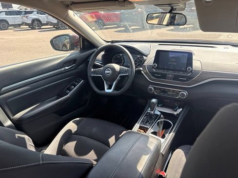 Used 2023 Nissan Altima 2.5 SV FWD image 21