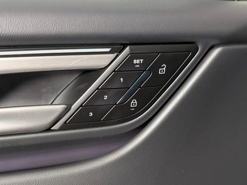 New 2025 Porsche Macan 4S Electric image 27