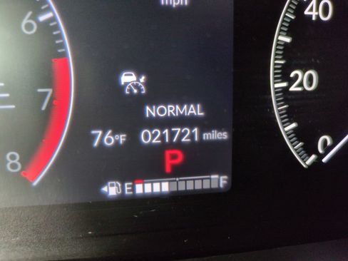 Certified 2025 Honda Pilot TrailSport image 20