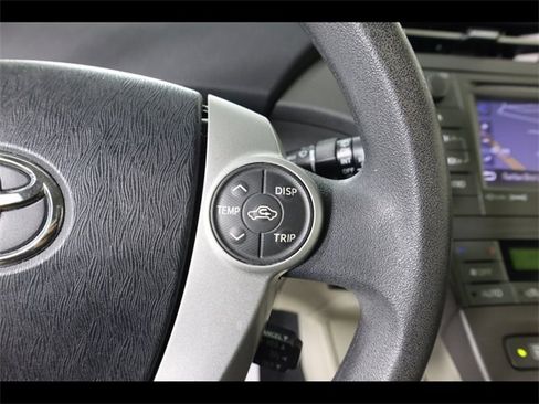 Used 2014 Toyota Prius Four image 19