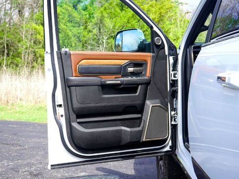 Used 2022 RAM 2500 Limited AWD/4WD image 21