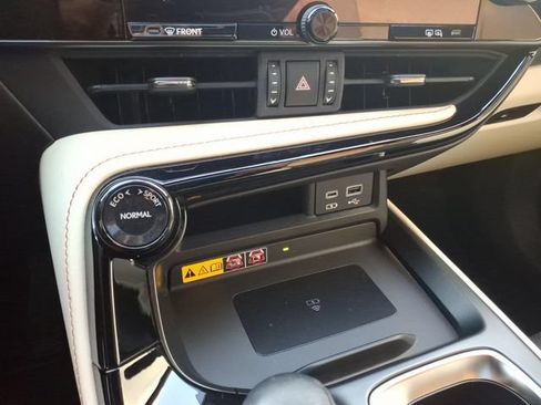 Used 2024 Lexus NX 250 FWD image 18