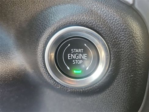 Used 2024 Chevrolet Silverado 1500 Custom image 17