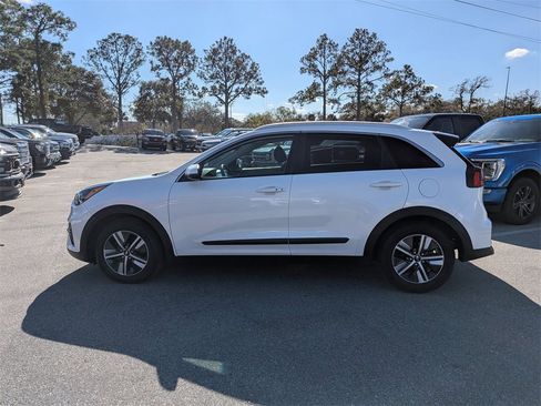 Used 2020 Kia Niro LXS image 6