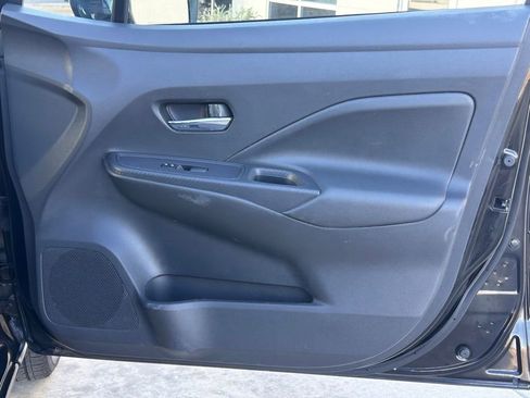 Used 2023 Nissan Versa SV image 27