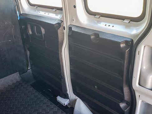 Used 2023 GMC Savana 2500 w/ Driver Convenience Package image 21