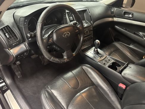 Used 2011 INFINITI G37 x Sedan w/ Premium Pkg AWD/4WD image 8