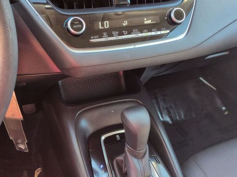 Used 2021 Toyota Corolla LE w/ Carpet Mat Package (TMS) image 26