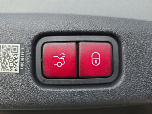 Certified 2025 Mercedes-Benz E 350 Sedan w/ Driver Assistance Package image 15