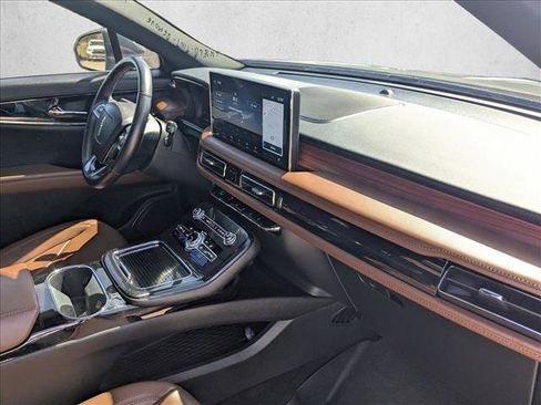 Used 2023 Lincoln Nautilus Reserve FWD image 21