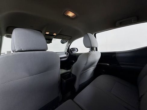 Certified 2019 Toyota Tacoma SR5 image 10