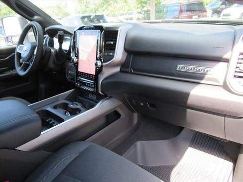 New 2026 RAM 2500 Big Horn AWD/4WD image 12