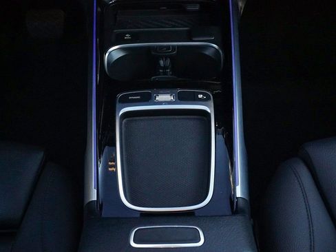 Used 2025 Mercedes-Benz GLB 250 4MATIC image 43