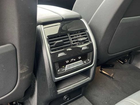 Used 2023 BMW X5 xDrive40i w/ Premium Package AWD/4WD image 35