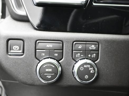 New 2026 GMC Sierra 1500 SLE w/ Preferred Package image 20