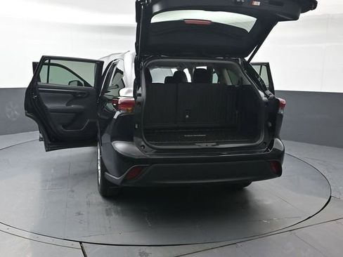 Certified 2025 Toyota Highlander LE image 53