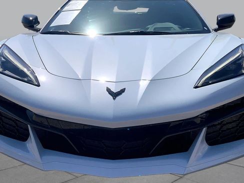 Used 2024 Chevrolet Corvette Z06 RWD image 30
