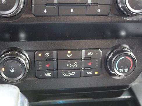 Used 2019 Ford F150 XLT image 22