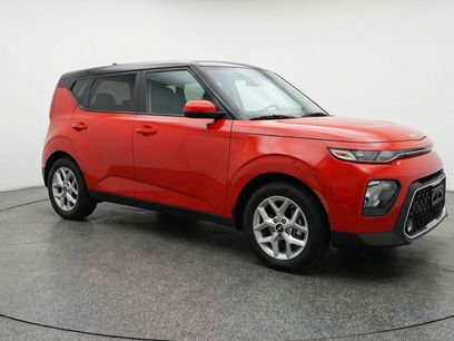 Used 2025 Kia Soul LX w/ LX Technology Package