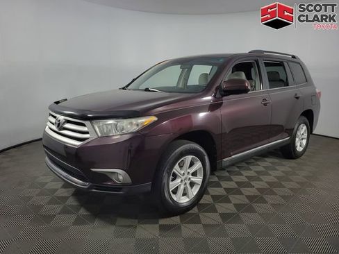 Used 2012 Toyota Highlander FWD w/ Tech Pkg image 3