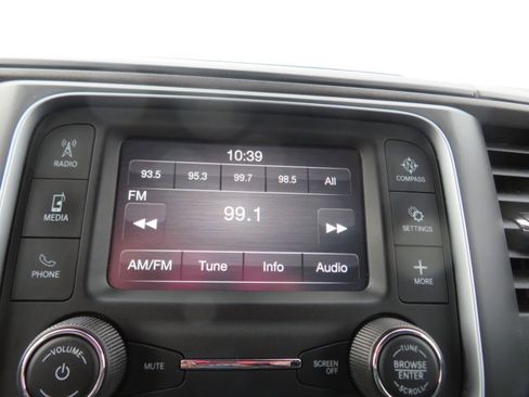 Used 2022 RAM 1500 Tradesman w/ Chrome Appearance Group image 27