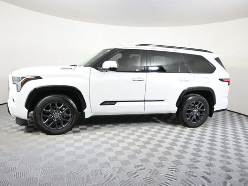 Used 2023 Toyota Sequoia Platinum image 2