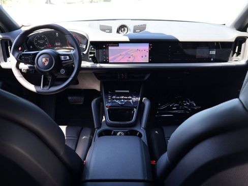 New 2026 Porsche Cayenne Coupe AWD/4WD image 21